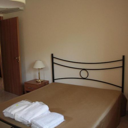Residence Borgo Mondragon 라찌제 외부 사진
