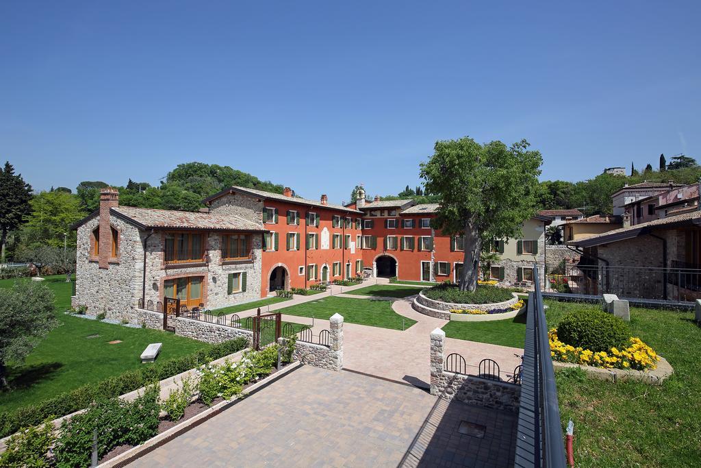 Residence Borgo Mondragon 라찌제 외부 사진