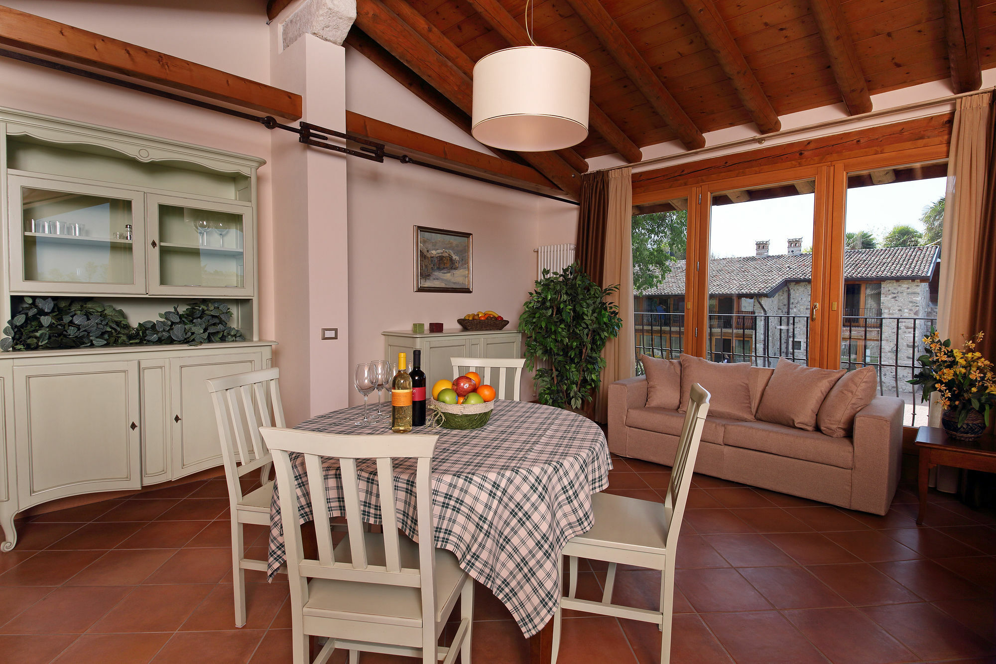 Residence Borgo Mondragon 라찌제 외부 사진